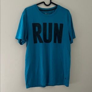 Old Navy Active Run Graphic Performance T Shirt Blue Size M